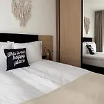 Apartment Szyndzielnia - 2 Sypialnie & Balkon & Parking Idealne Mejsce W Baskidach Dla Rodziny Bielsko-Biala